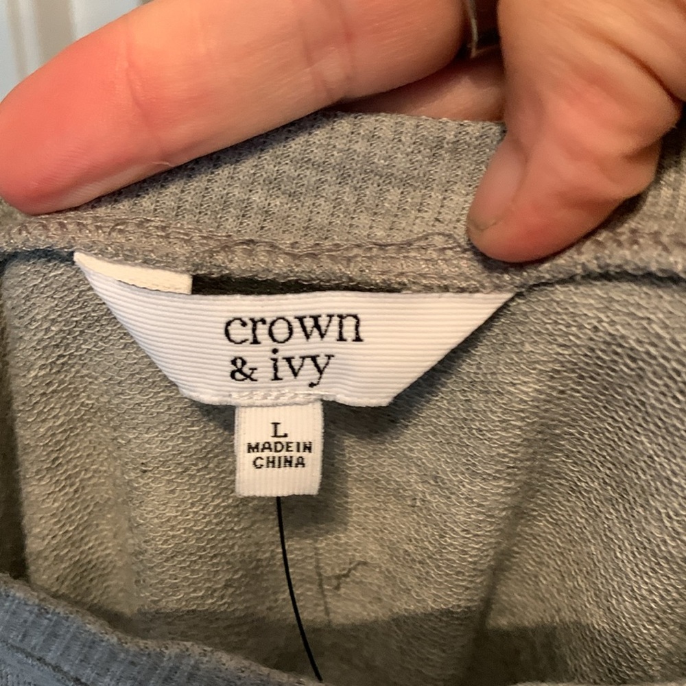 Crown&Ivy jersey sports romper. NWT . Retail 69.50‎ - Picture 5 of 5